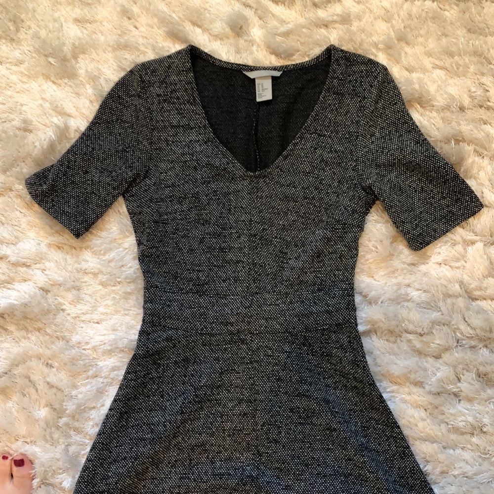 H&M black and white dress size XS